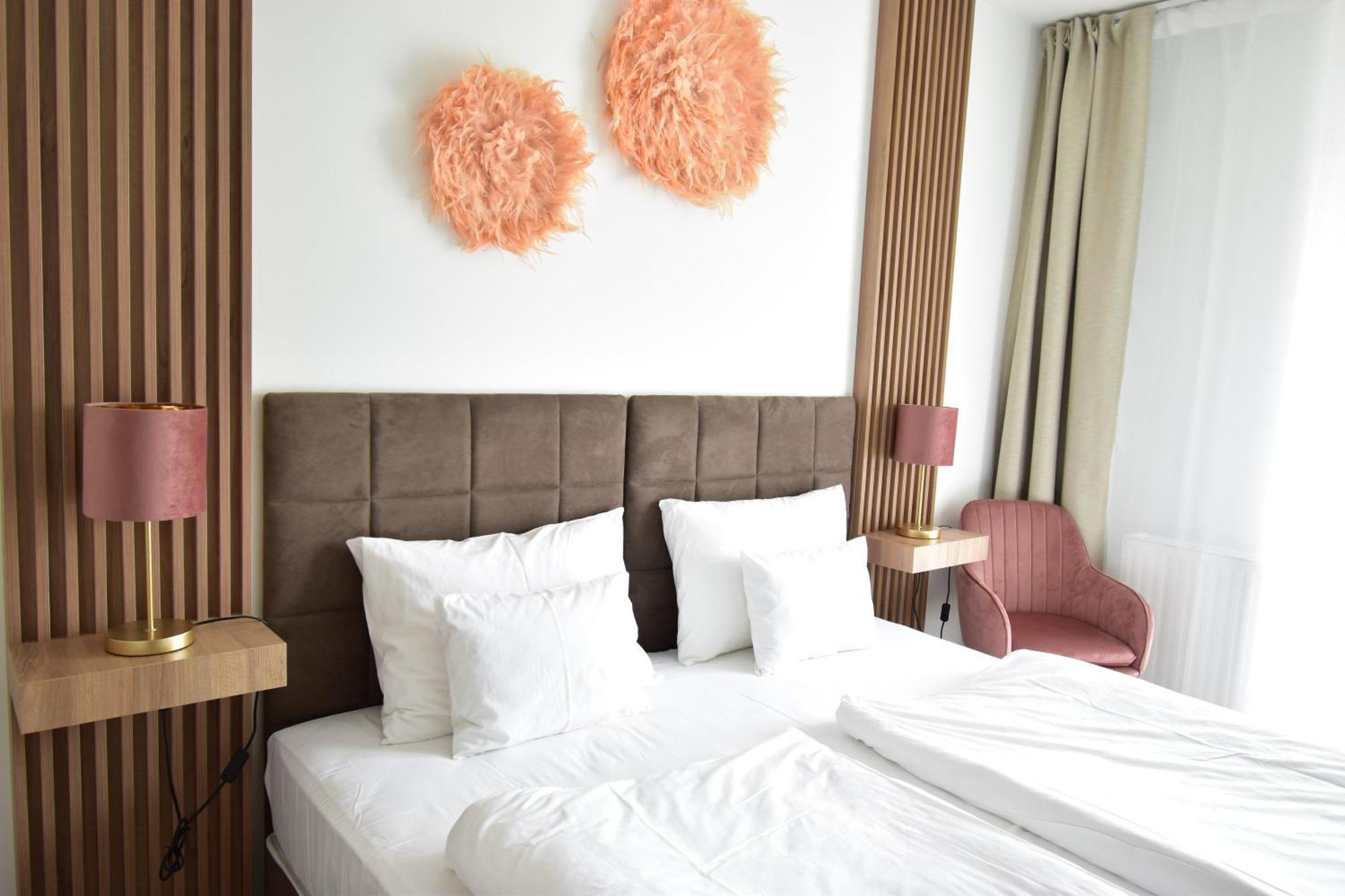 Sunset Resort - Lakeside Apartment Fonyod Room photo